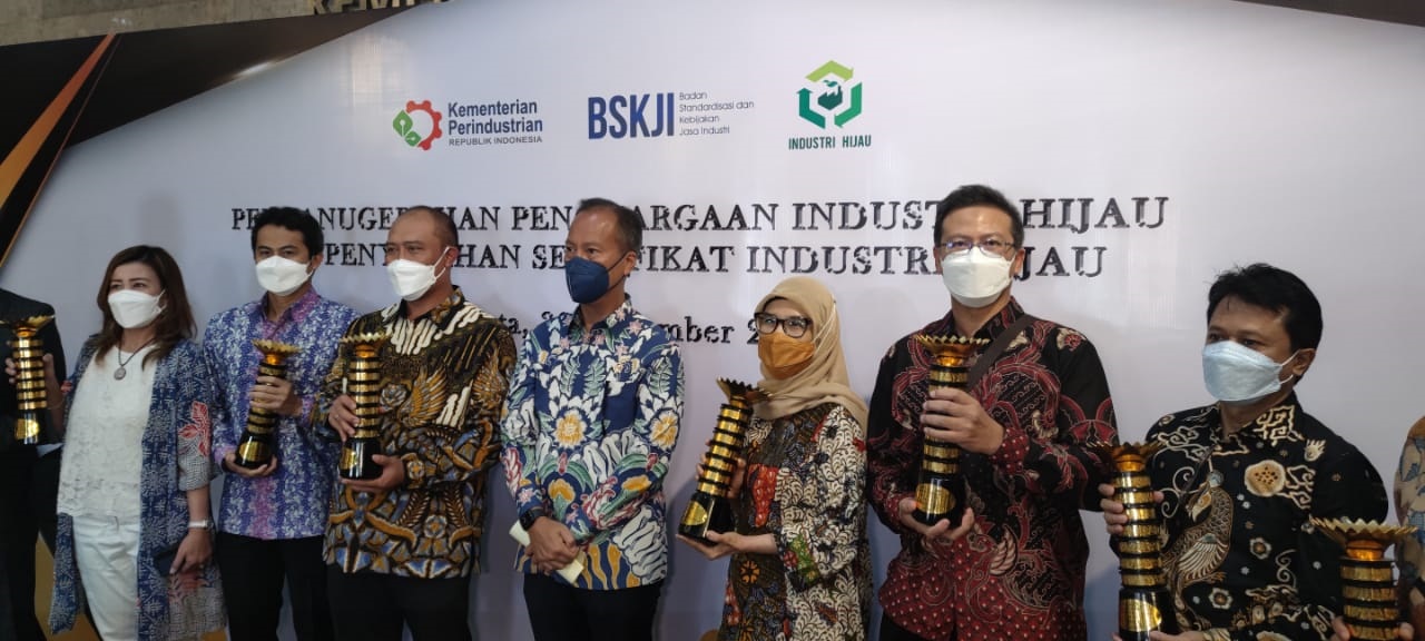Penerimaan Penghargaan Industri Hijau di Jakarta