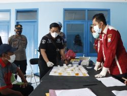 Jelang Nataru, Polres Jombang Gelar Tes Urin Kru Bus di Terminal Jombang