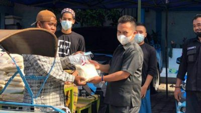 Gelar Aksi Sosial, Gus sentot : Untuk Membantu Meringankan Dampak Yang Dirasakan Tukang Becak