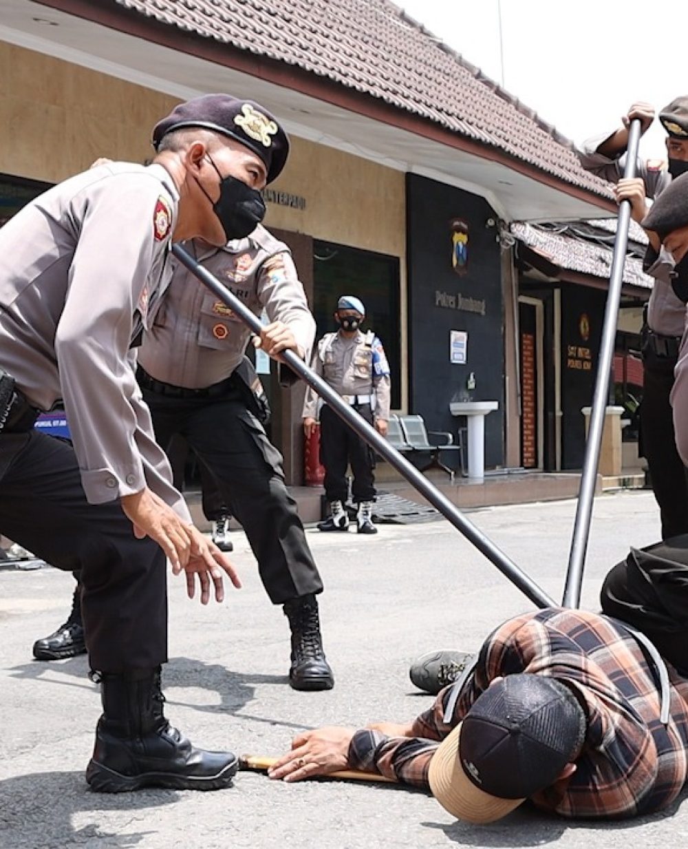 polres jombang sa'at simulasi