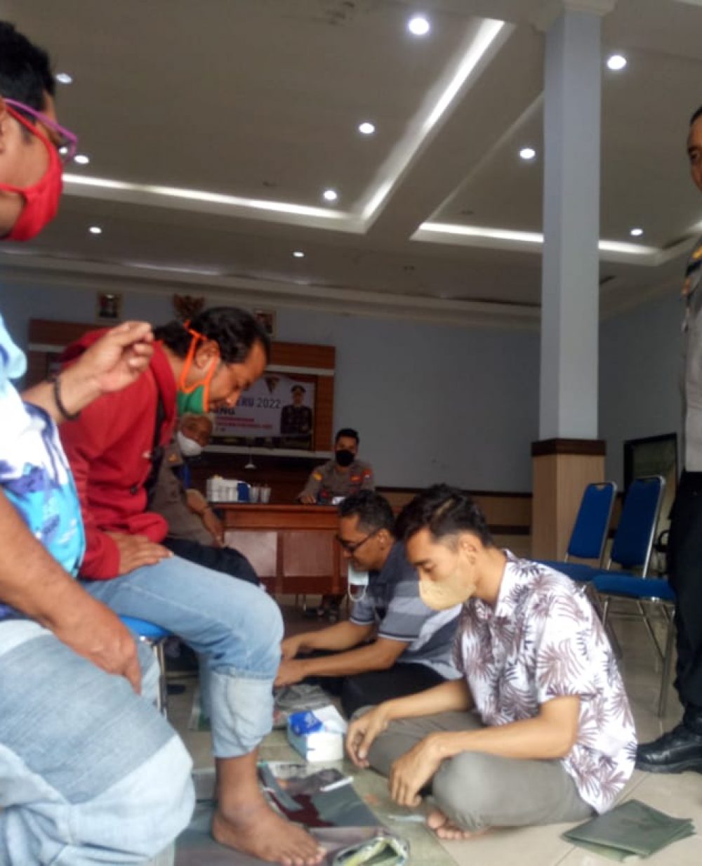 Praktik Terapi Alternatif Al Fashdu, Keluarkan Racun Dari Tangan Dan Kaki