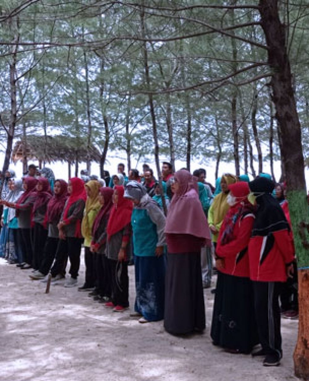 Pengembangan Karakter Diri Melalui Kegiatan Outbound Pada Guru Madrasah Ibtidaiyah di Wilayah Kecamatan Jogoroto