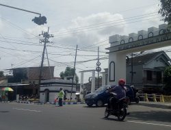 Juru Parkir Liar dan Pak Ogah Meresahkan Warga Jombang