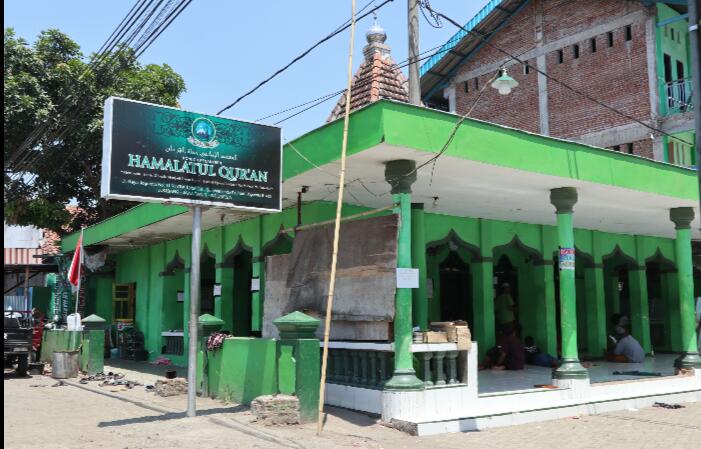 Tampak halaman depan pondok pesantren Hamalatul Qur'an Jogoroto