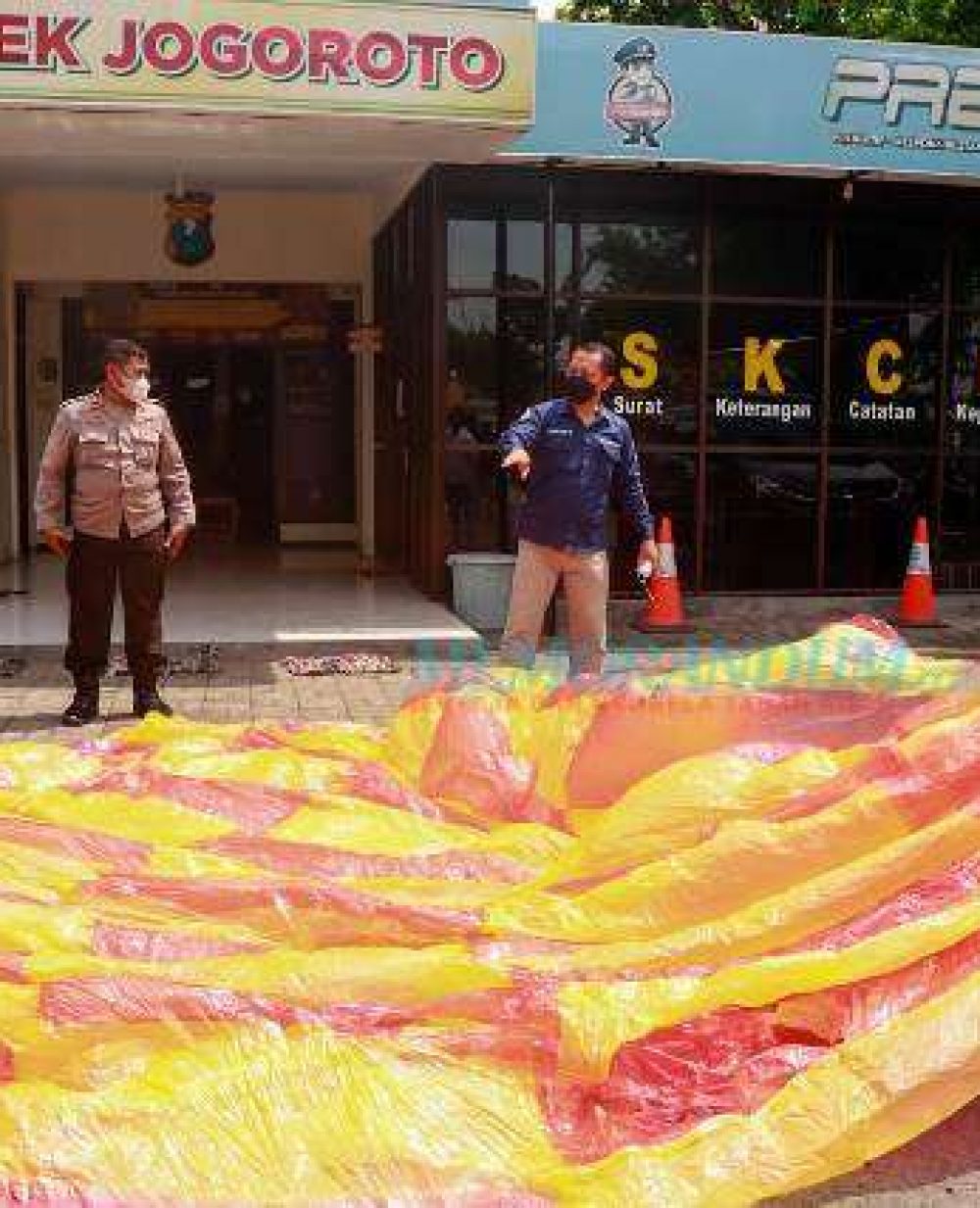 Polsek Jogoroto Gagalkan Penerbangan Balon Udara Tanpa Awak