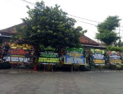 Nyai Lily Wahid Meninggal, Ponpes Tebuireng Banjir Karangan Bunga