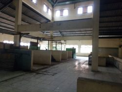 Bangunan Lantai Dua Di Pasar Legi Jombang Mangkrak