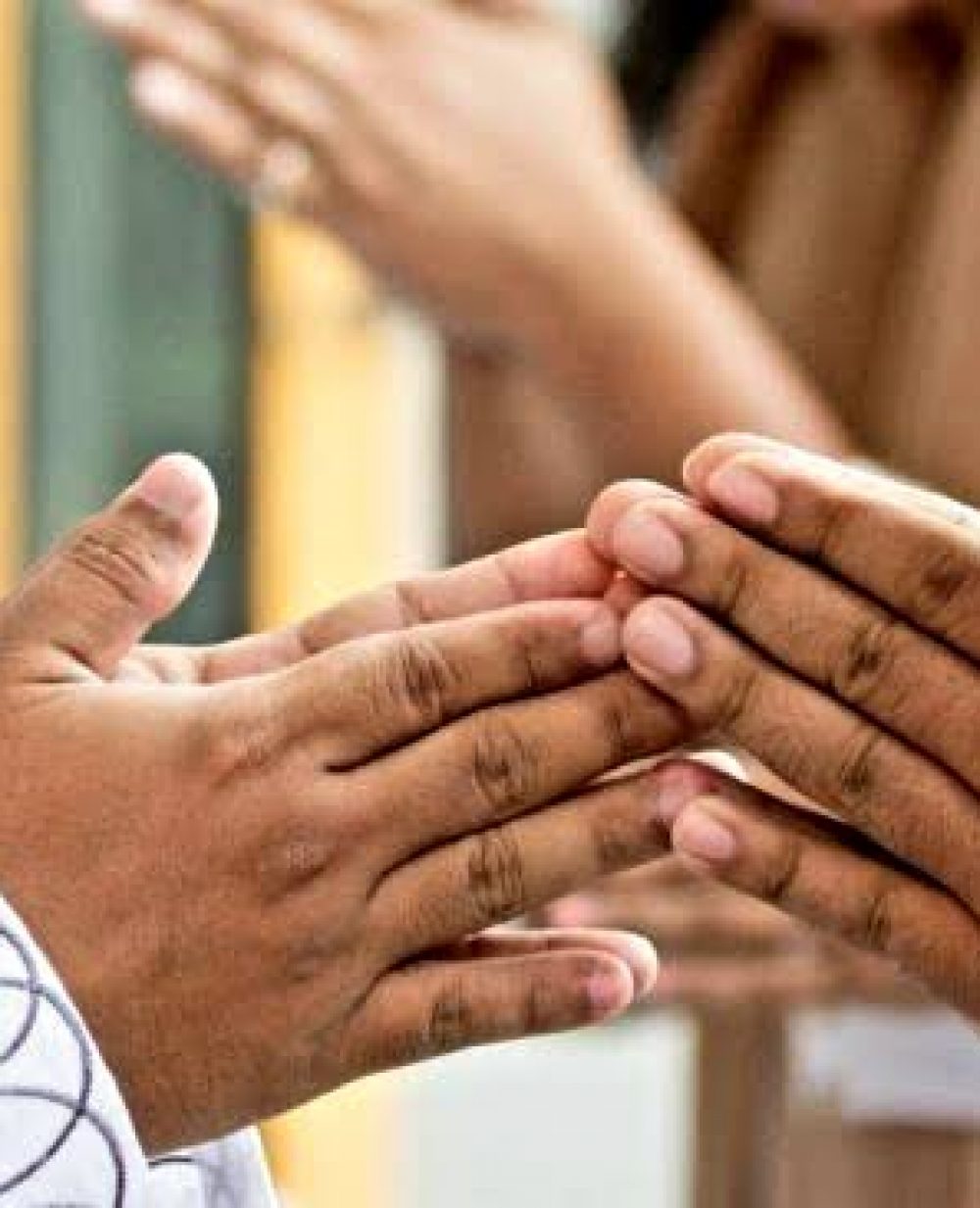 Tradisi Silaturahmi Saat Hari Raya Idul Fitri