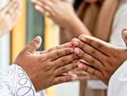 Tradisi Silaturahmi Saat Hari Raya Idul Fitri