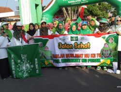 Peringati Harlah ke 78 – Muslimat NU Perak Gelar Jalan Sehat