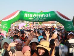 Hadiah Utama Sepeda Motor, 13 Ribu Warga Ngoro Penuhi Jalan Sehat Harlah Muslimat ke 78