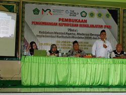 Tingkatkan Kompetensi Guru, KKMI Jogoroto dan KKG Peterongan Gelar Pelatihan Pengembangan Keprofesian.