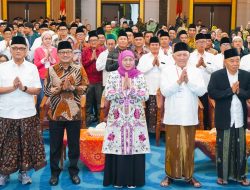 Gubernur Khofifah Sebut KH M Yusuf Hasyim Pejuang Sejati, Dukung Penuh Pengusulan Sebagai Pahlawan Nasional