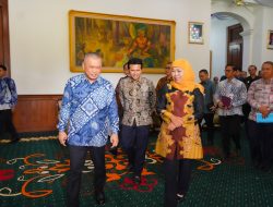 Bahas Angkutan Lebaran Bersama Menhub RI, Gubernur Khofifah Pastikan Jatim Siap Sinergi Wujudkan Kelancaran Arus Mudik 2025