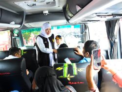 Lepas 4.008 Masyarakat Peserta Mudik Gratis Pemprov Jatim 2025, Gubernur Khofifah: Selamat Mudik, Berangkat Bahagia, Pulang Bahagia