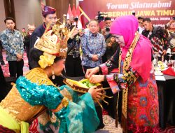 Perkuat Sinergi Antarprovinsi, Gubernur Khofifah Ajak Masyarakat Lampung Asal Jatim Guyub Rukun Penuh Persaudaraan dan Persatuan