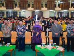 Gubernur Khofifah Tegaskan Beasiswa LPPD Jatim Wujud Komitmen Siapkan Indonesia Emas 2045 dengan Generasi Emas