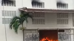 api yang melalap pabrik sepatu di Mojongapit, Jombang (Istimewa)